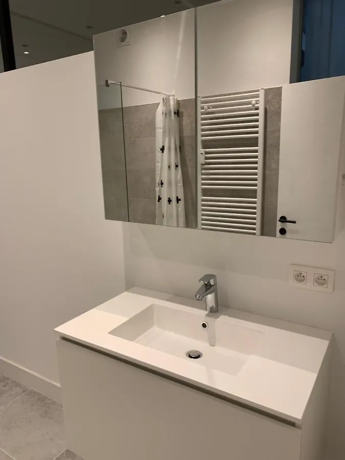 אנטוורפן Appartement Op Italielei 0*,